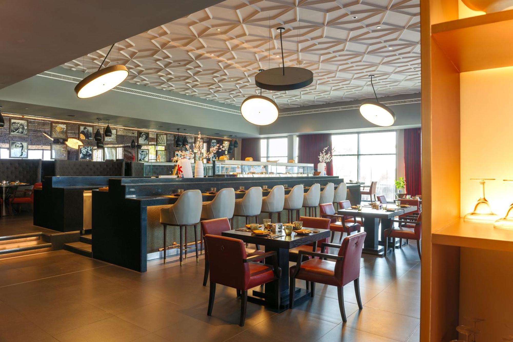 Novotel Muscat Airport Eksteriør bilde