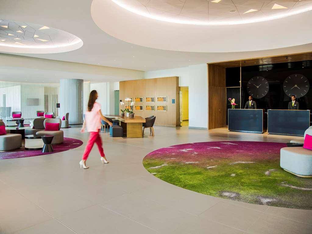 Novotel Muscat Airport Eksteriør bilde